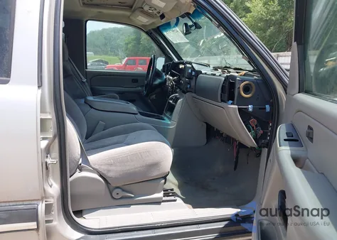 2005 Chevrolet Avalanche 1500 Z66 z USA, uszkodzony, nr VIN 3GNEC12ZX5G274802